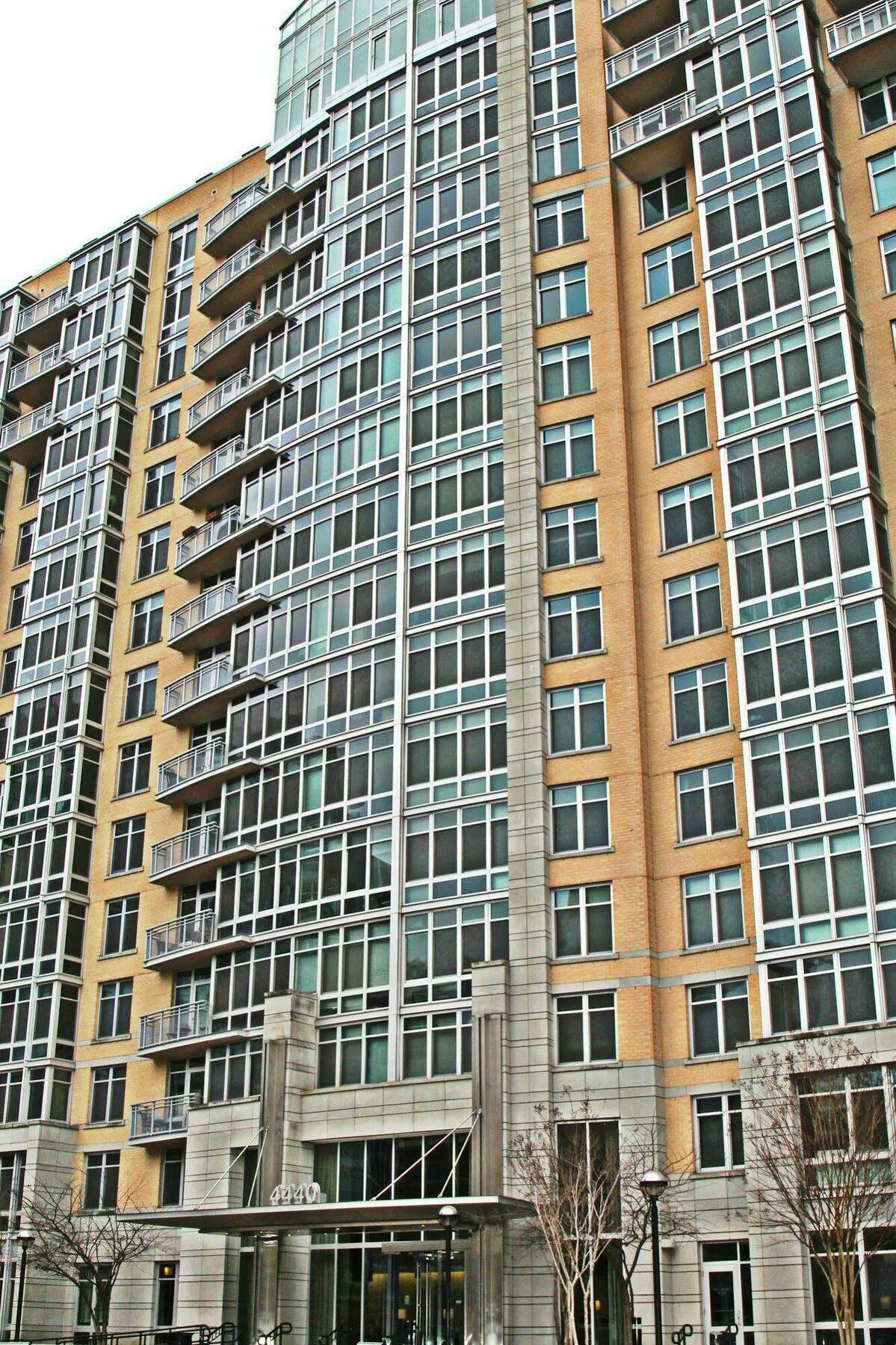 Weichert Suites At Wisconsin Place Chevy Chase Dış mekan fotoğraf