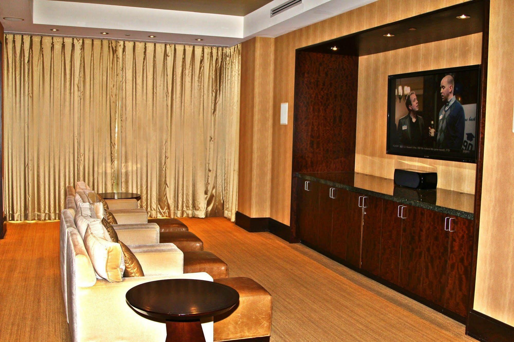 Weichert Suites At Wisconsin Place Chevy Chase Dış mekan fotoğraf